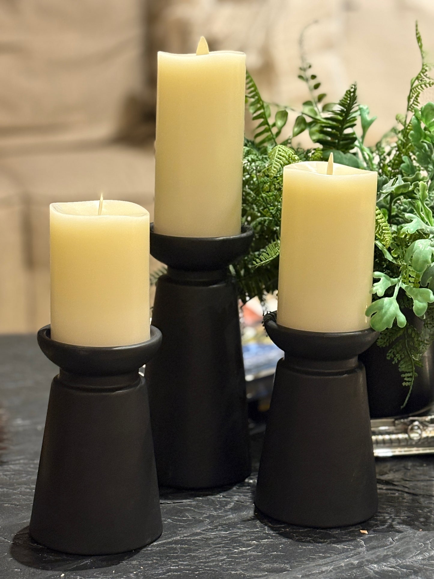 SET DE TRES CANDELABROS