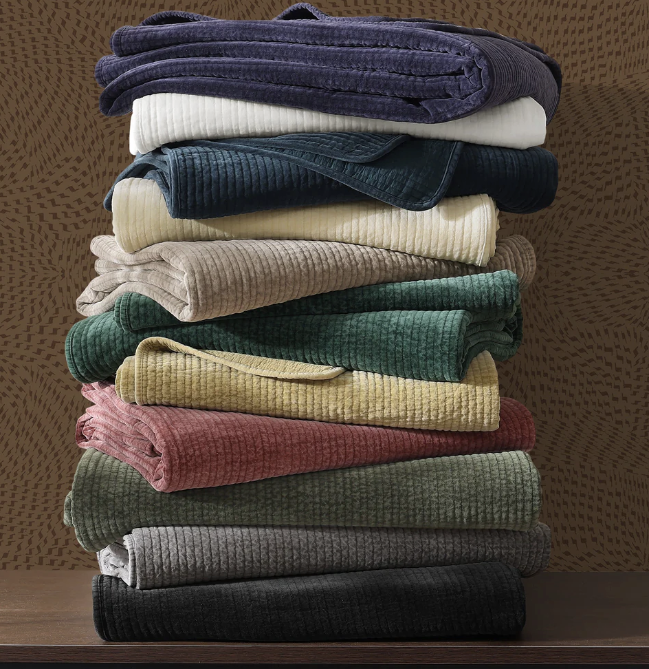 SET DE COLCHA DE TERCIOPELO DESLAVADO