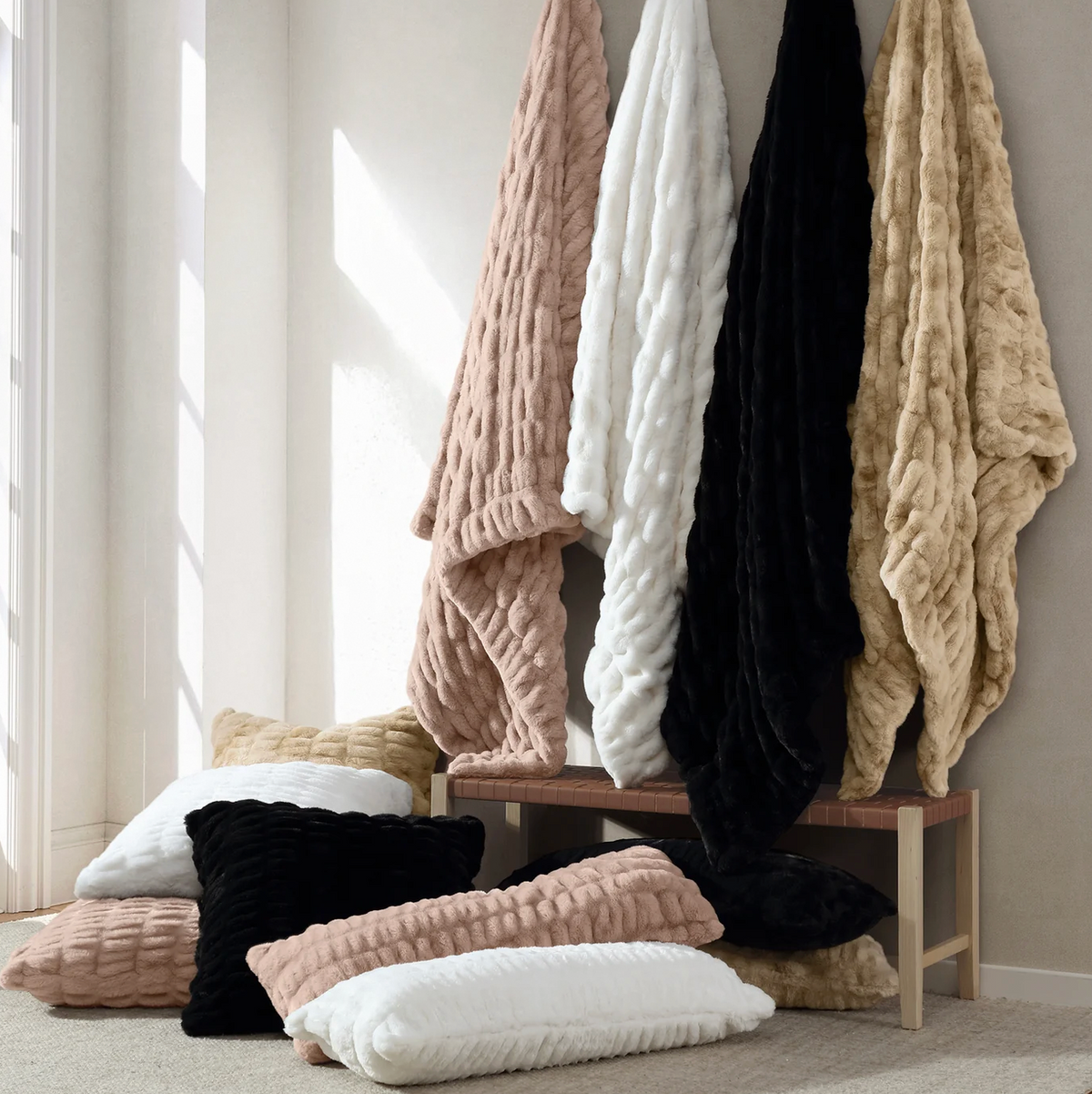 SET DE COLCHA COTTONTAIL ULTRASUAVE.